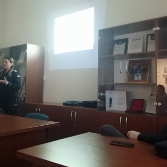 Безбедно коришћење нових технологија на интернету – разне преваре старијих лица
