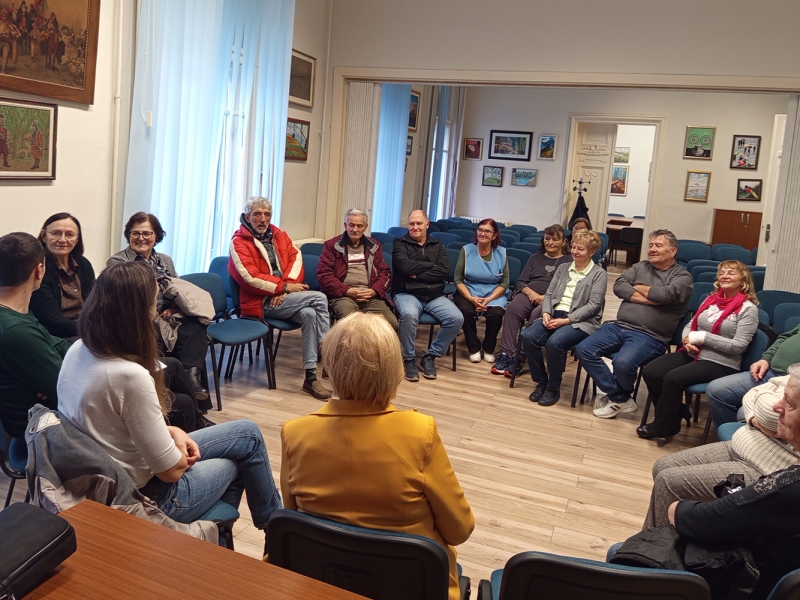Круг топлине – како створити нове и очувати већ постојеће односе у старости